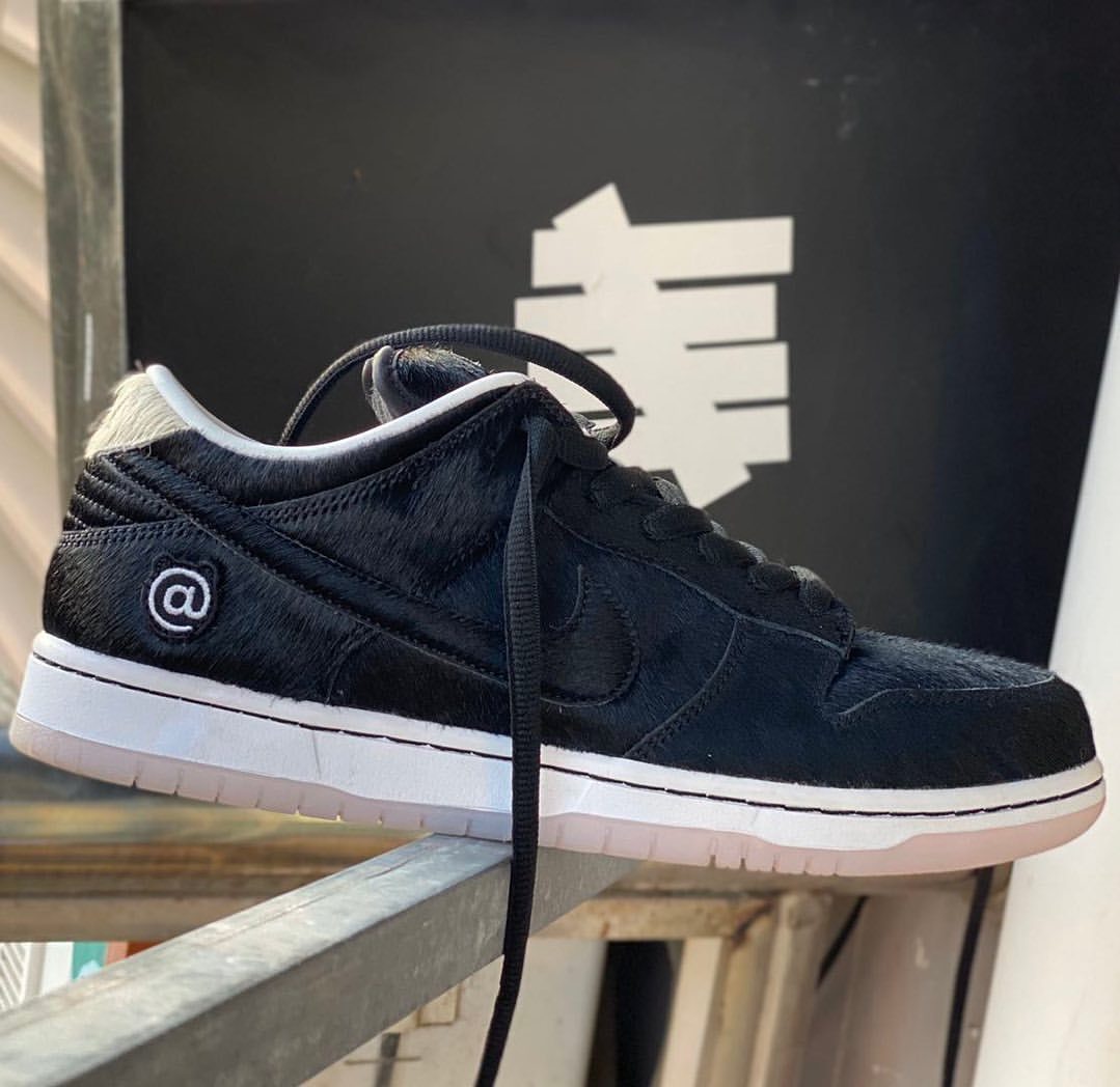 国内発送 MEDICOM TOY × NIKE SB DUNK LOW BERBRICK 22〜30㎝