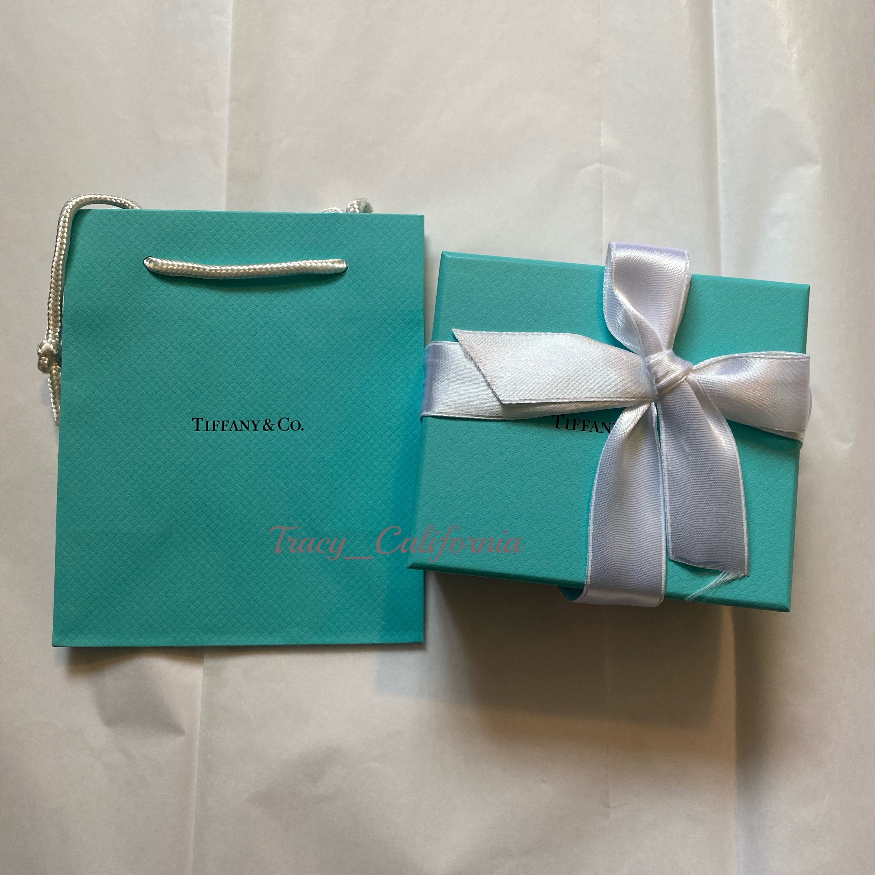 Tiffany & Co】人気の ティファニー T スクエア ブレスレット
