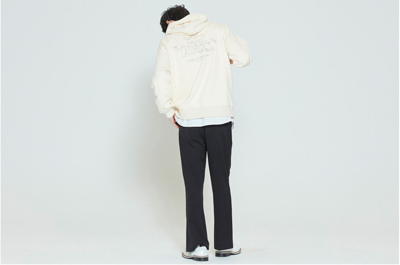 日本未入荷ROMANTIC CROWNのCEREMONY LAUREL HOODIE 全3色