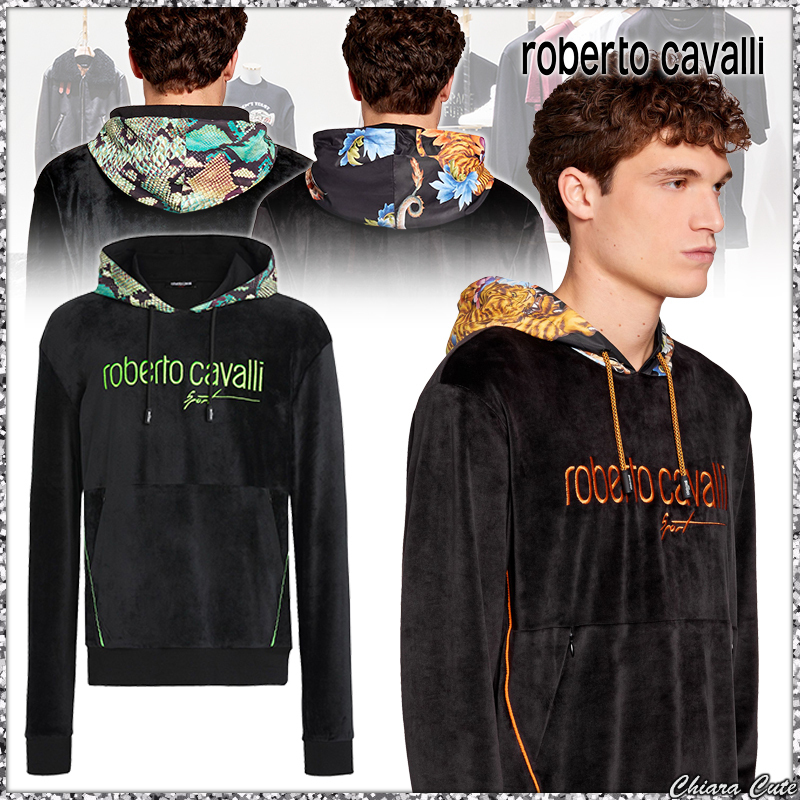【超特価sale開催!】
NEW】 【20SS Roberto /ロゴベルベットフーディ/2色 Cavalli_men パーカー・フーディ 【超特価sale開催!】
NEW】 【20SS Roberto /ロゴベルベットフーディ/2色 Cavalli_men パーカー・フーディ