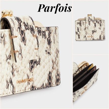 ポルトガルParfois★フォルム可愛いがま口 注目のパッチワーク柄 がま口 財布 PARFOIS(パルフォア) - 海外通販のBUYMA