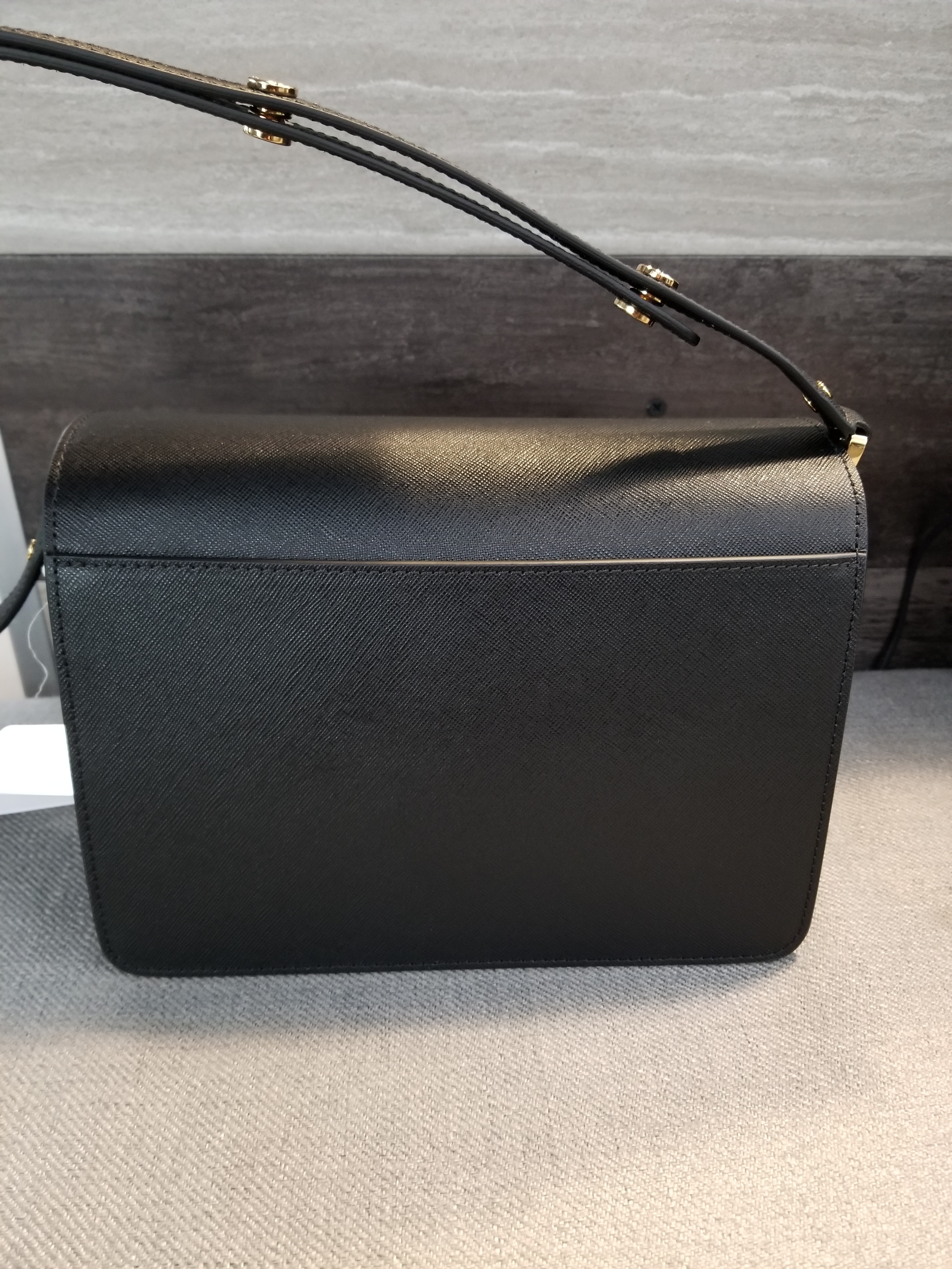 MARNI◆SBMPN09N01 LV520 サフィアーノ TRUNK BAG MARNI◇SBMPN09N01 LV520 サフィアーノ TRUNK BAG (MARNI