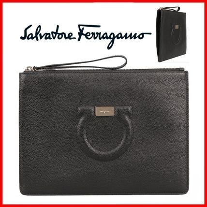 Salvatore Ferragamo x クラッチバッグ(レディース)|新作を海外通販 Salvatore Ferragamo x クラッチバッグ(レディース)|新作を海外通販