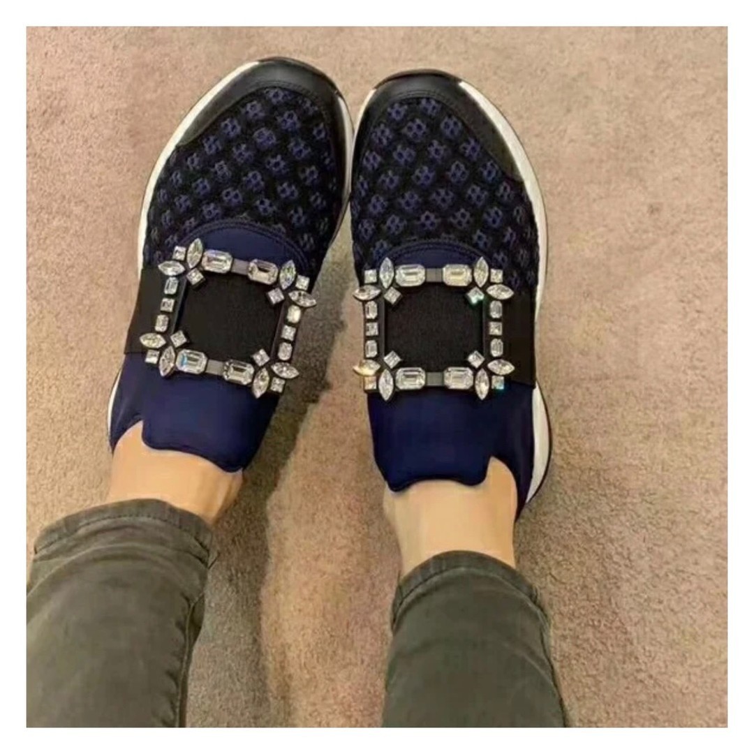 【Roger Vivier】直営店 ストラスバックル カジュアルスニーカー Roger Vivier】直営店 ストラスバックル カジュアルスニーカー