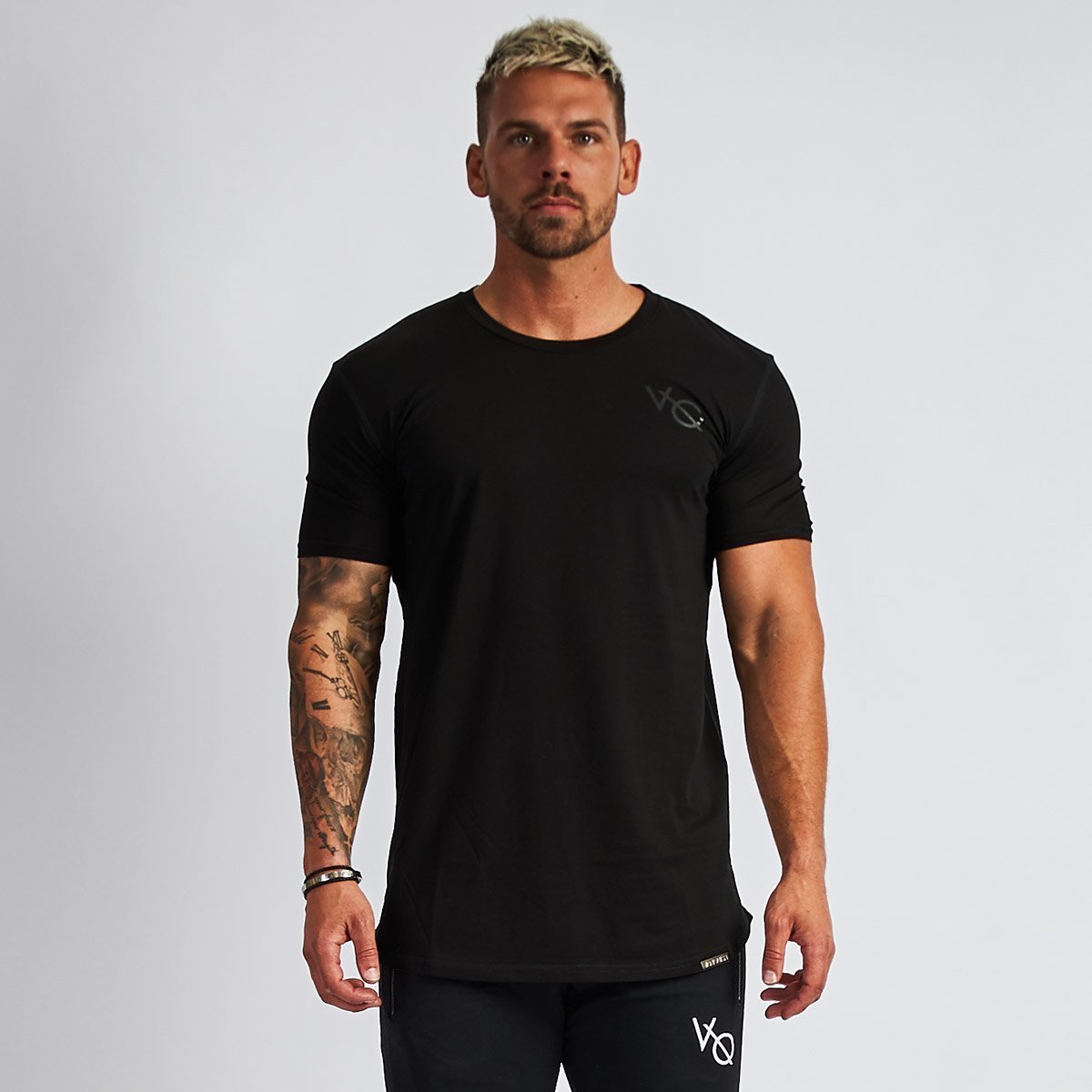VANQUISH FITNESS Tシャツ・カットソー *VANQUISH FITNESS/肩フィット&腰ゆったり☆半袖Tシャツ*(2)