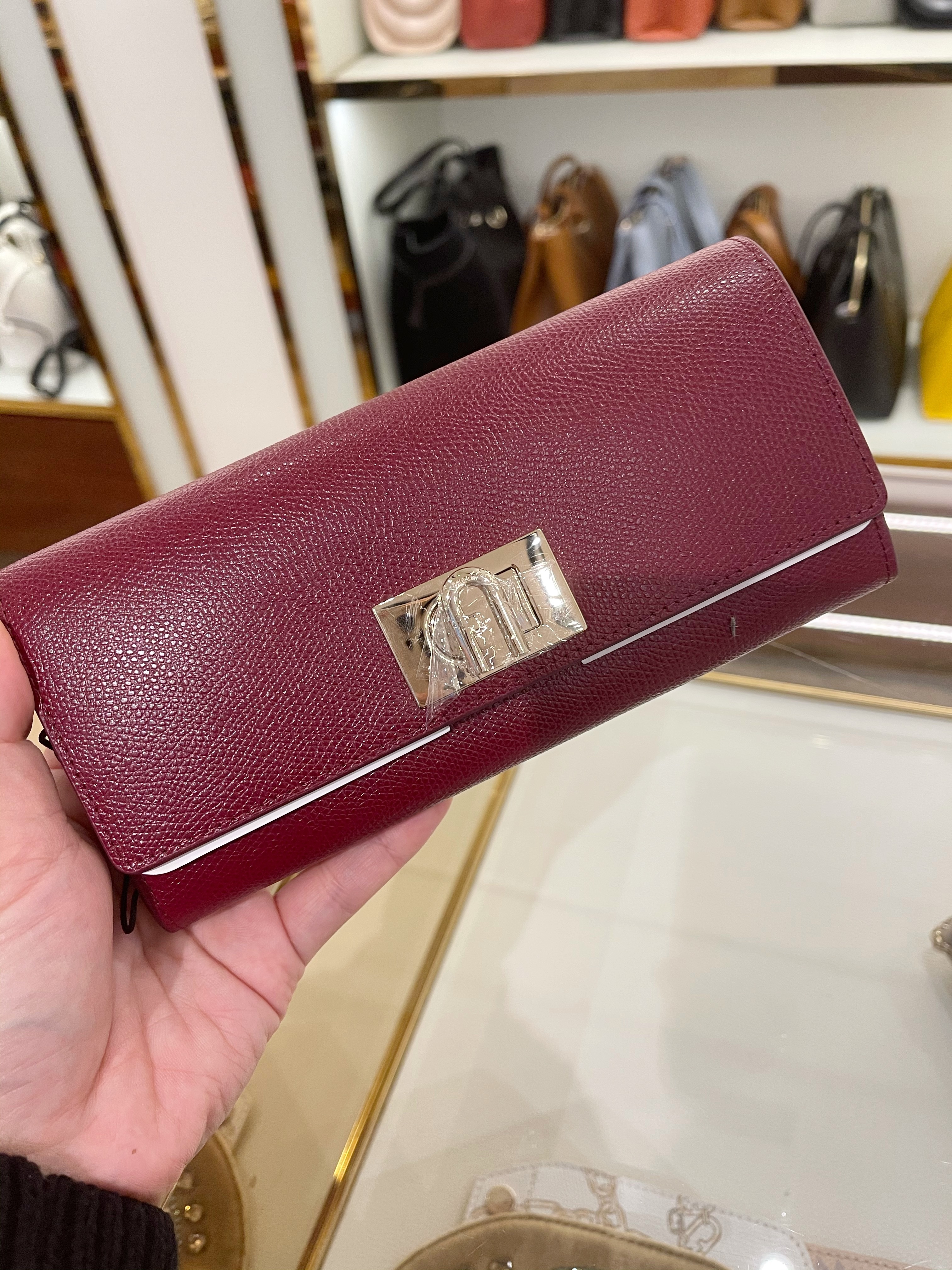 [FURLA] エレガント♪ 長財布 1927 FURLA] エレガント♪ 長財布 1927