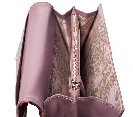 EMS発送】☆Vivienne Westwood☆ フラワー ロゴ 長財布 長財布