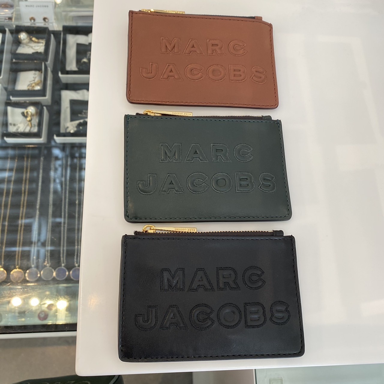 SALE! Marc Jacobs ロゴ \