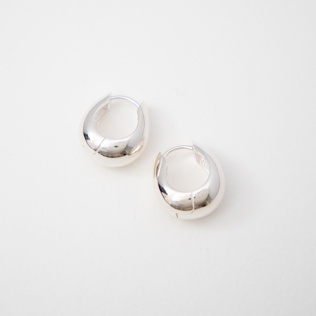 【SOPHIE BUHAI】シルバー HINGED フープピアス '関税込み'