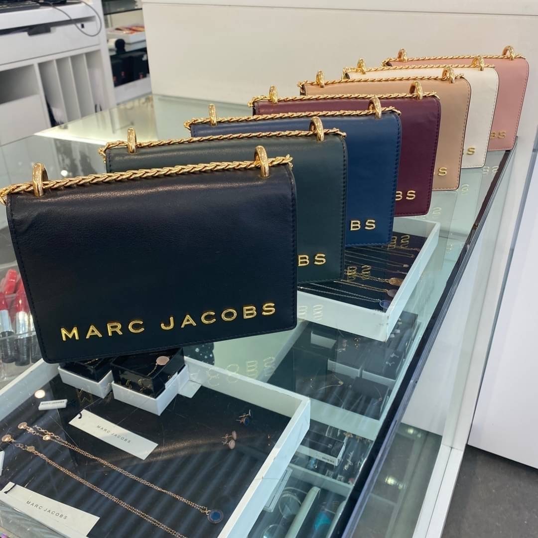 MARC JACOBS ロゴ チェーンストラップ スクエア 2WAYバッグ♪