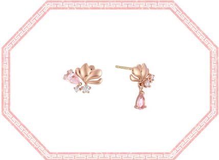 【LLOYD】[ムーラン] 花びら マグノリア 14K Goldピアス LLOYD】[ムーラン] 花びら マグノリア10K Goldピアス (LLOYD