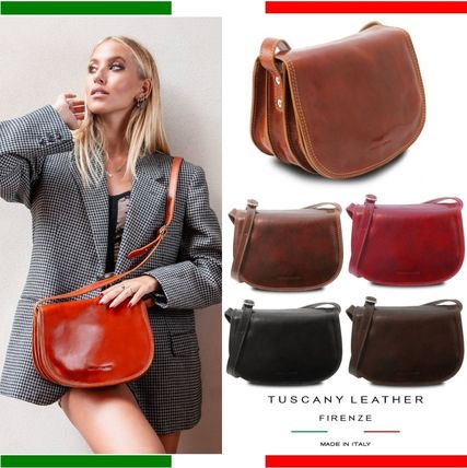 【Tuscany Leather】関税送料込 ハンドバッグ 黒 人気 Tuscany Leather(トスカニーレザー) - 海外通販のBUYMA