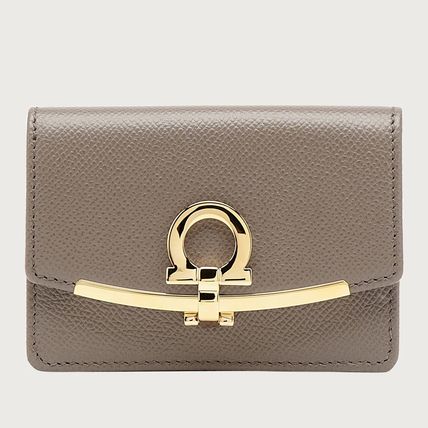 FERRAGAMO x カードケース・名刺入れ(レディース) - 海外通販のBUYMA