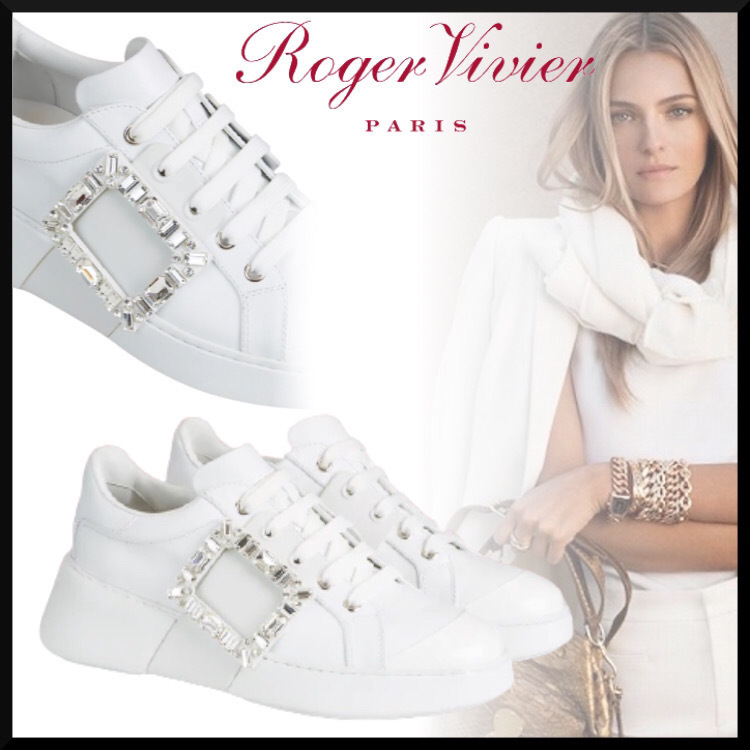 【Roger Vivier】直営店 レザー ストラスバックル スニーカー