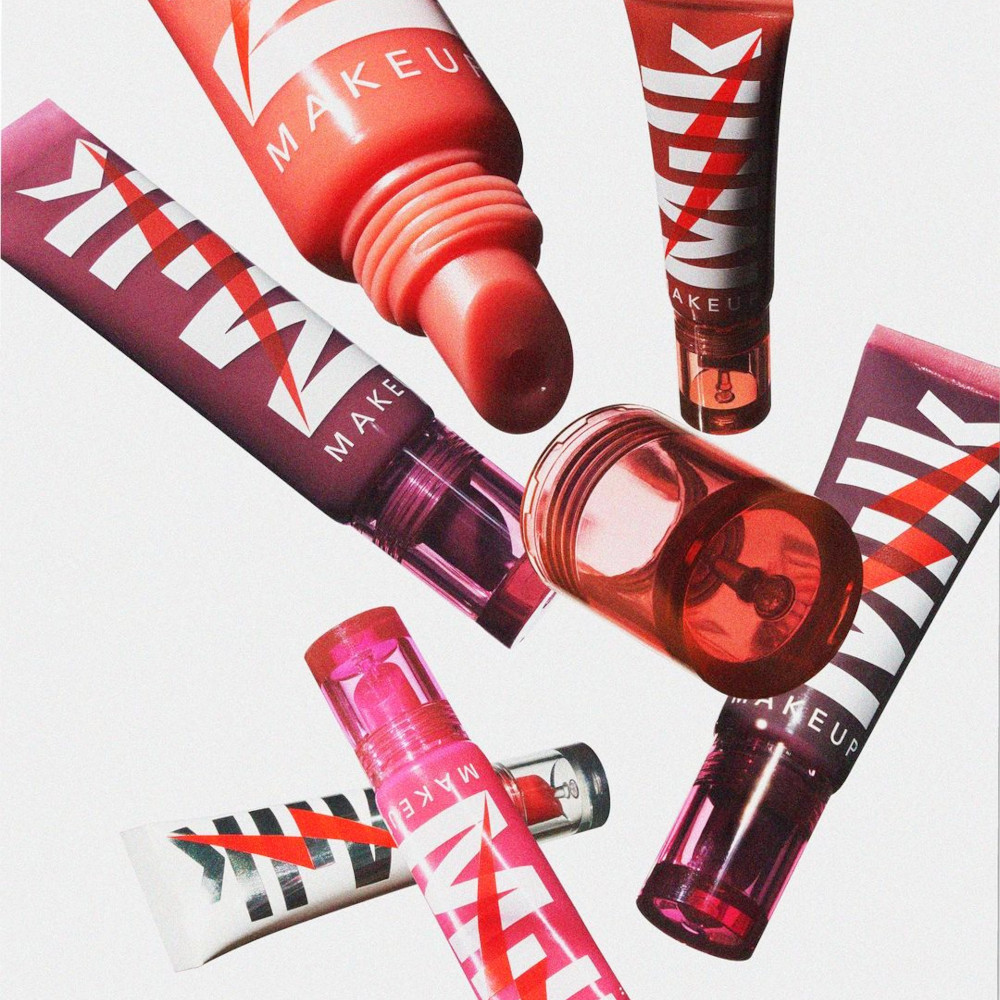 新到着
MAKEUP☆新感覚リップジェル☆ELECTRIC Milk GLOSSY PLUMPER LIP リップグロス・口紅 新到着
MAKEUP☆新感覚リップジェル☆ELECTRIC Milk GLOSSY PLUMPER LIP リップグロス・口紅
