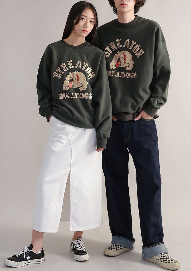 ★韓国の人気★【OUTSTANDING】★V.S.C SWEAT_STREATO.R★関税込