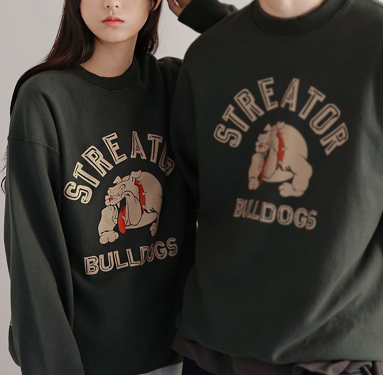 ★韓国の人気★【OUTSTANDING】★V.S.C SWEAT_STREATO.R★関税込