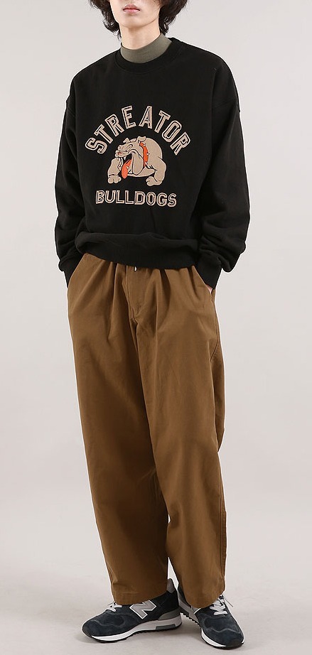 ★韓国の人気★【OUTSTANDING】★V.S.C SWEAT_STREATO.R★関税込