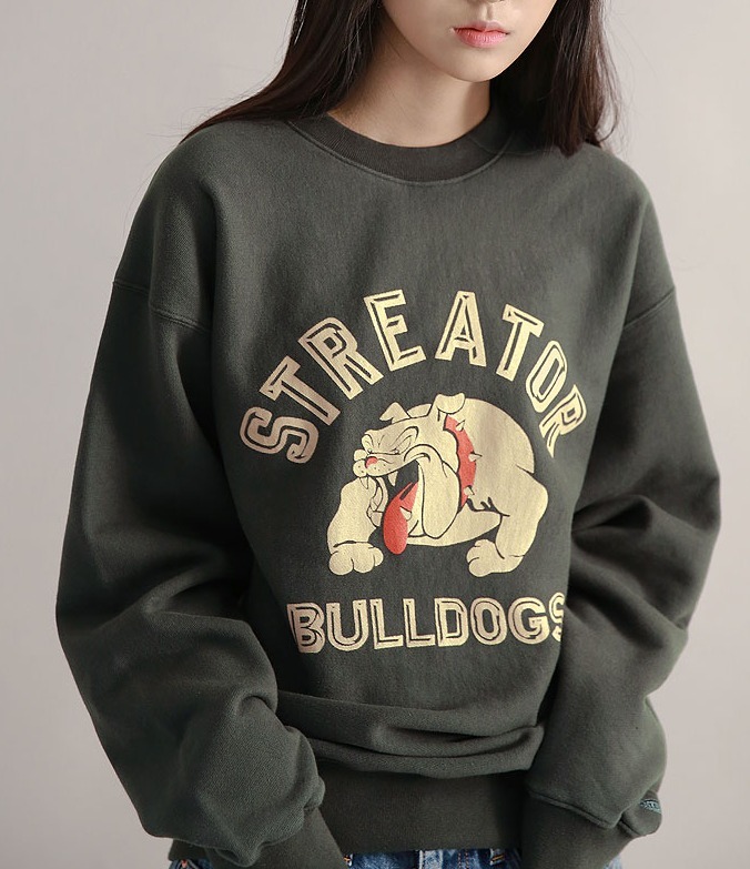 ★韓国の人気★【OUTSTANDING】★V.S.C SWEAT_STREATO.R★関税込