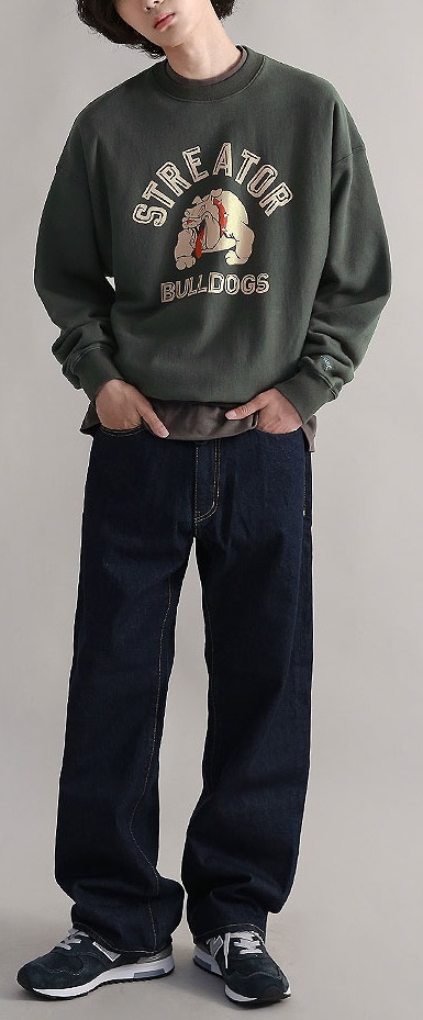 ★韓国の人気★【OUTSTANDING】★V.S.C SWEAT_STREATO.R★関税込