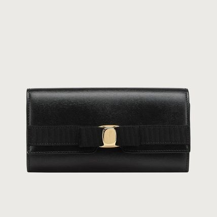 FERRAGAMO(フェラガモ) 長財布(レディース) - 海外通販のBUYMA