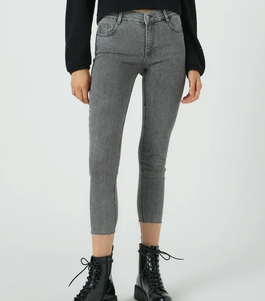 *PULL＆BEAR*カットオフ ストレッチスキニー デニム
