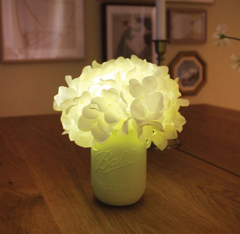 VIA K★乾電池だからどこでもOK! Mongceil Hydrangea pot LED