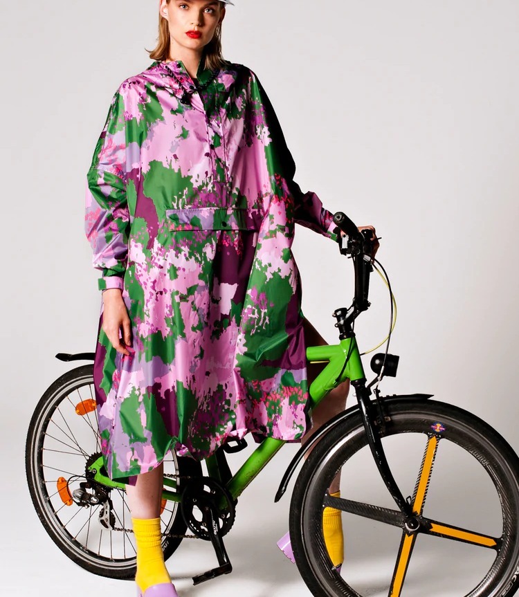 “RAINKISS” RAIN PONCHO DIGI SPRING CAMO PINK