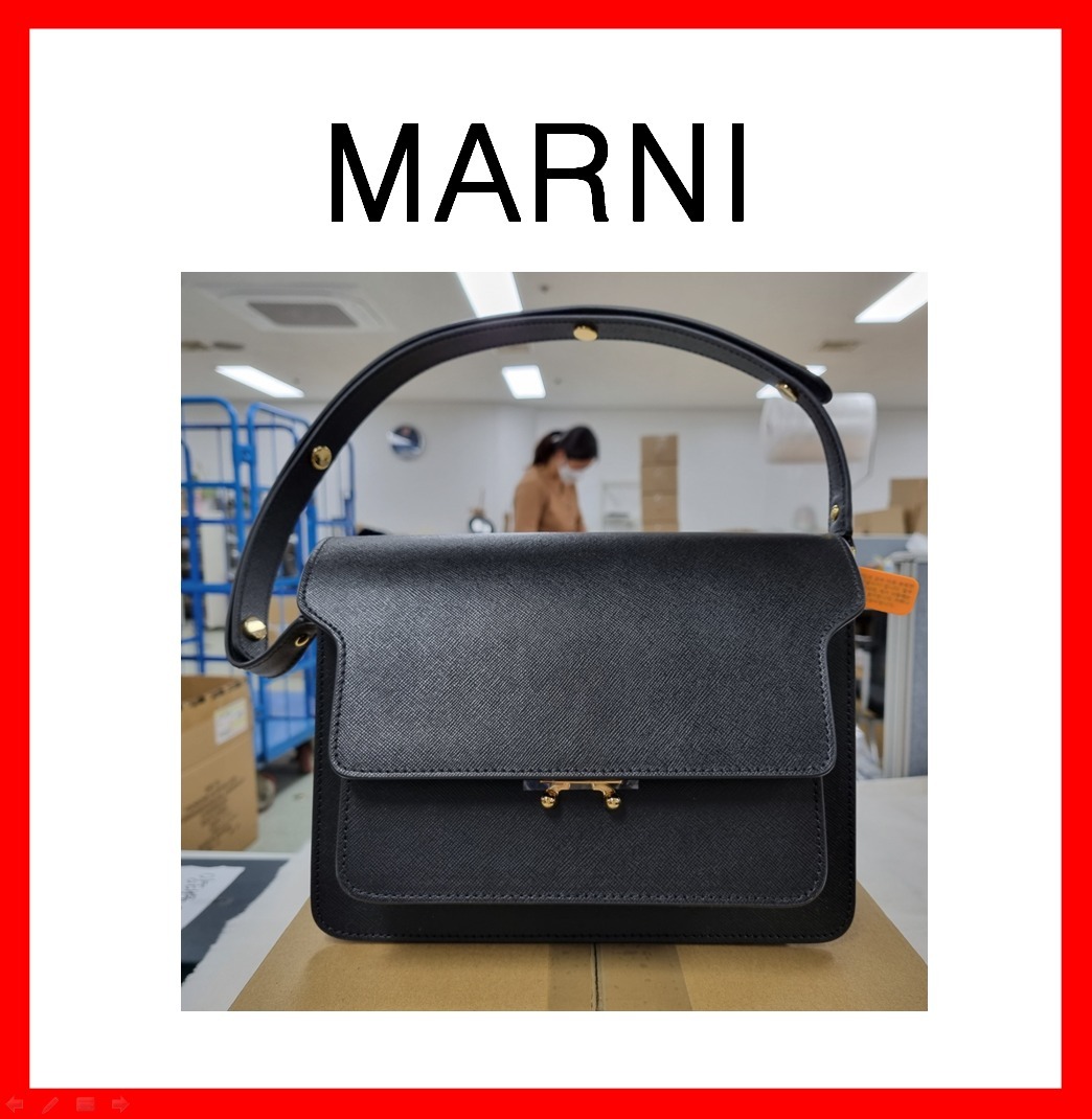 ☆人気☆【MARNI】☆SAFFIANO トランクバッ.ク☆正規品☆