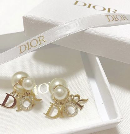 Dior(ディオール) ピアス(レディース) - 海外通販のBUYMA