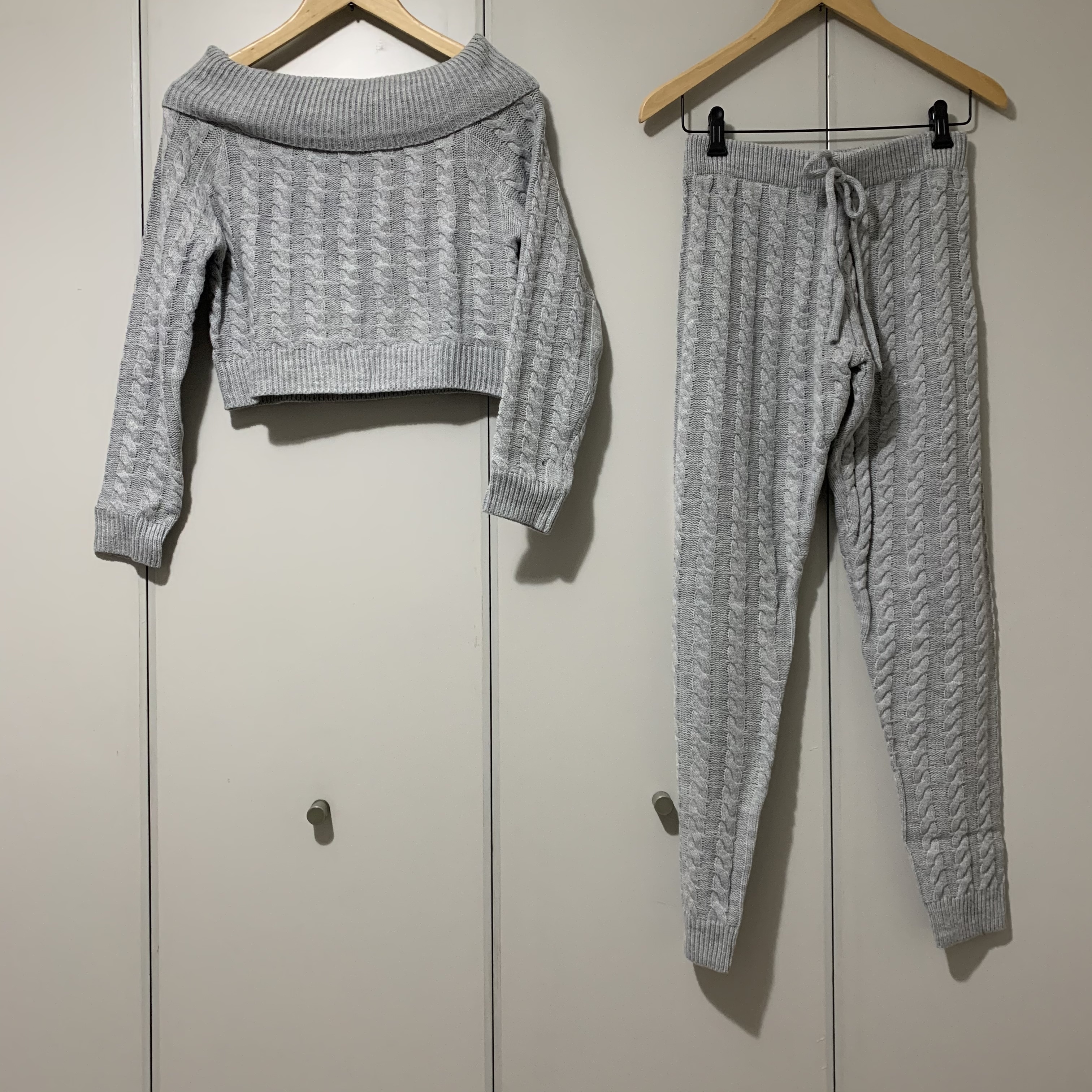 ◆FASHION NOVA◆ケーブルニット パンツ セットアップ★グレー