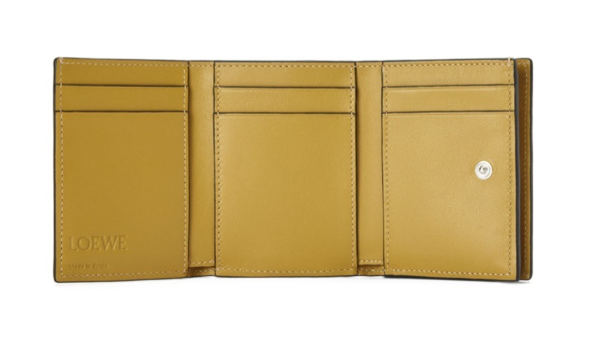ロエベ】ブランド トライフォールド 6 カードホルダー /カーフ (LOEWE