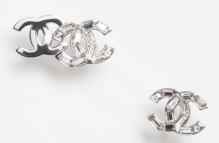 ♯ギフトにも【CHANEL】エレガントな横顔に☆ピアス2種類unisex