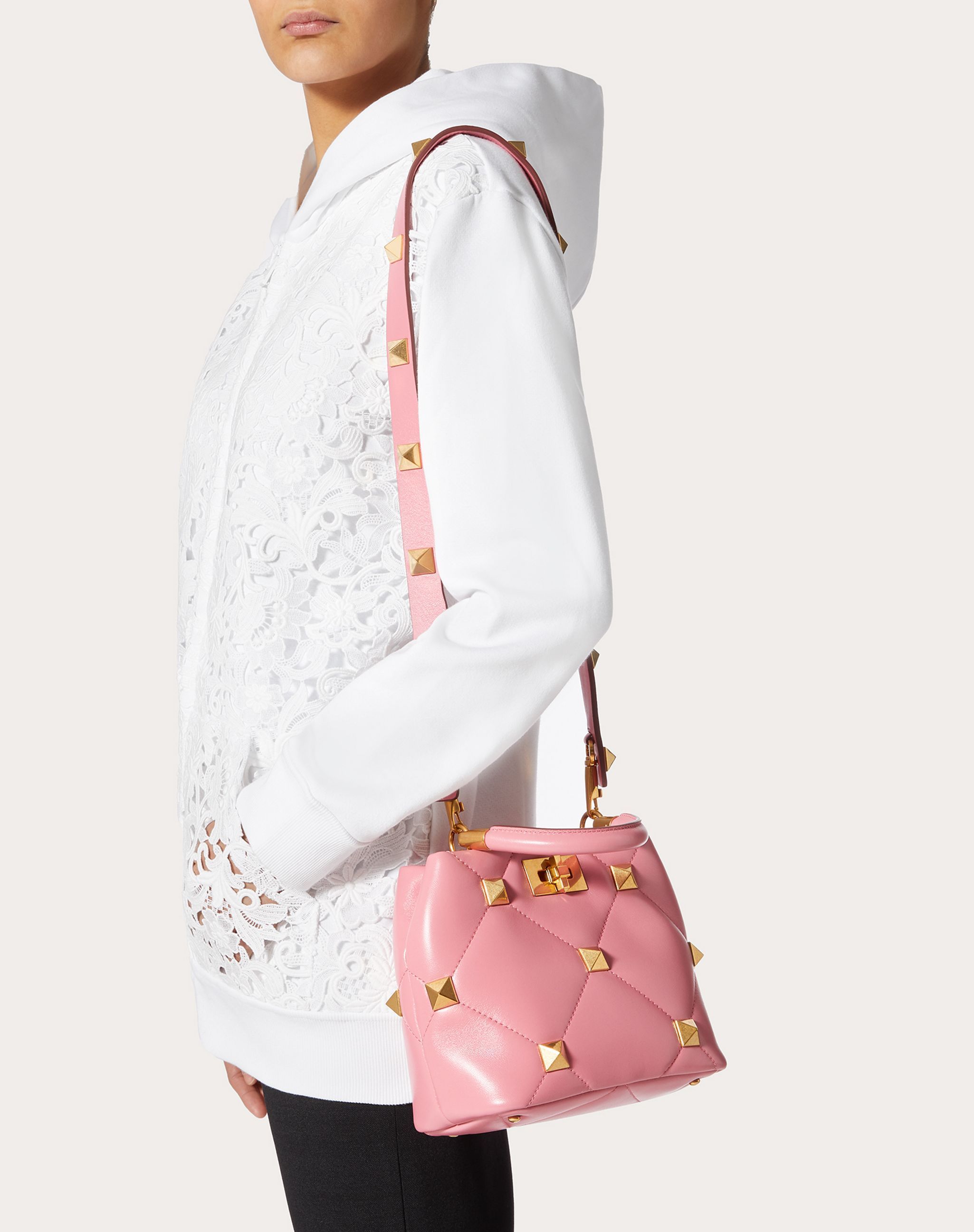 VALENTINO パーティーバッグ 【VALENTINO】佐々木希さん着用!ローマンスタッズ ハンドバッグ(16)