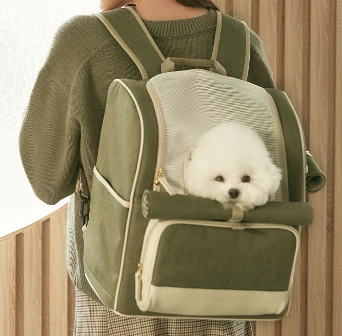 品質は非常に良いMILLIONG ☆ BACKHUG ペットキャリー オリーブ S