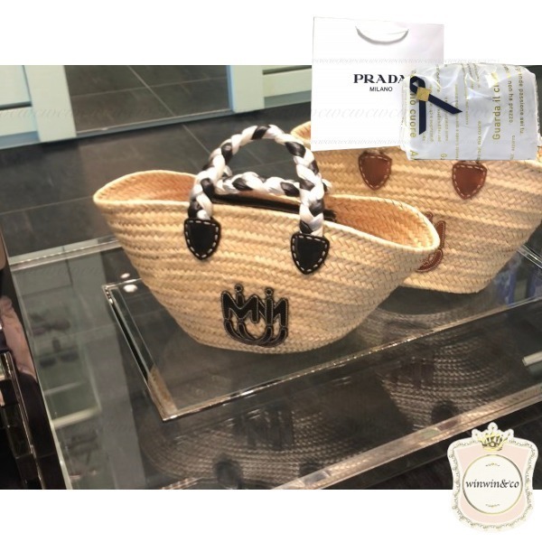 すぐ届く■ミュウミュウ国内発■春夏にピッタリロゴトートバッグ