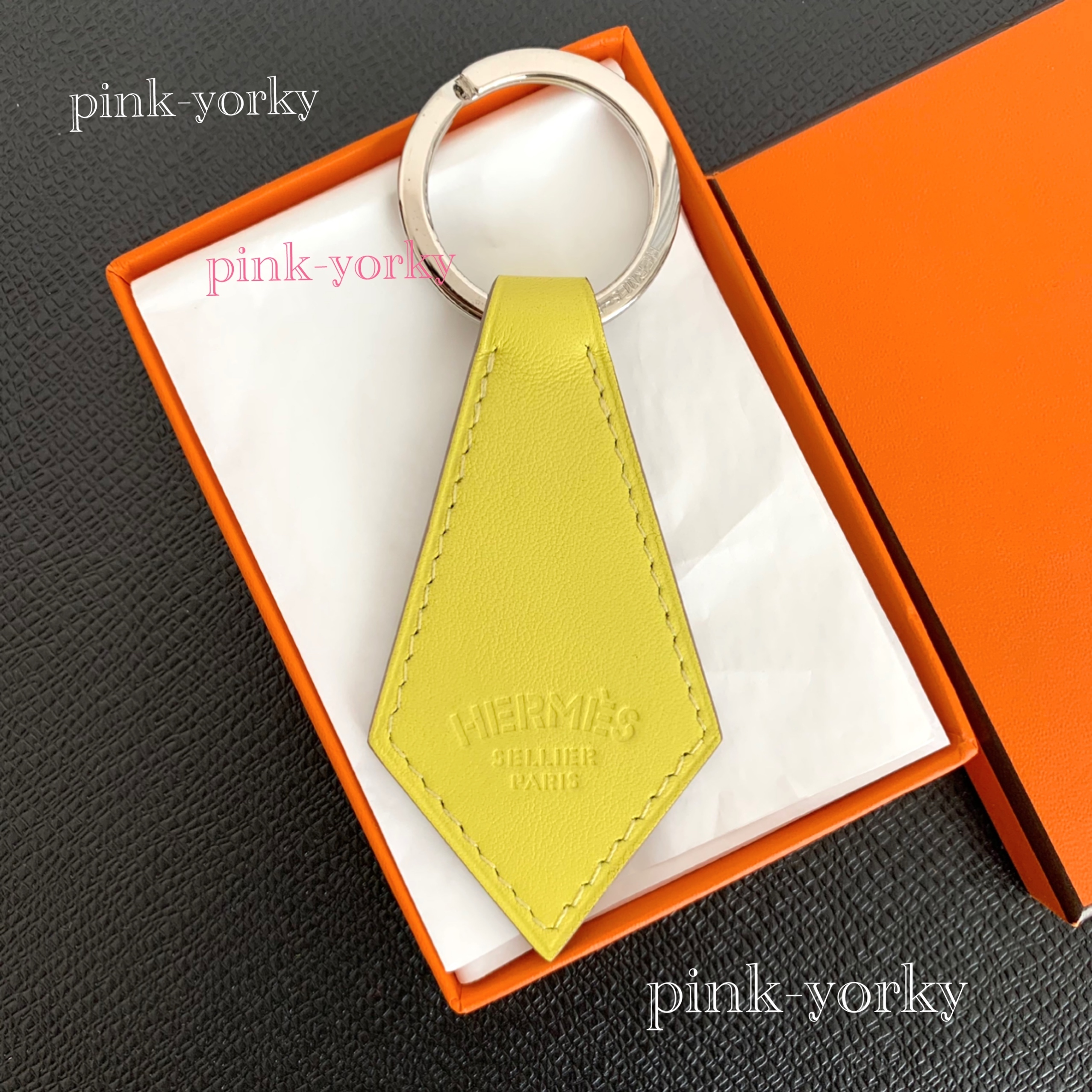 ★安心の国内発送★HERMES/キーリング【タブ】ライム