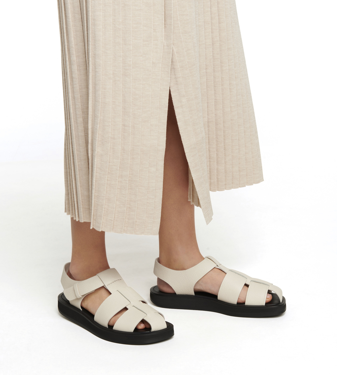 The Row ザロウ Fisherman Sandal レザー サンダル 36 | escolalf.com.br