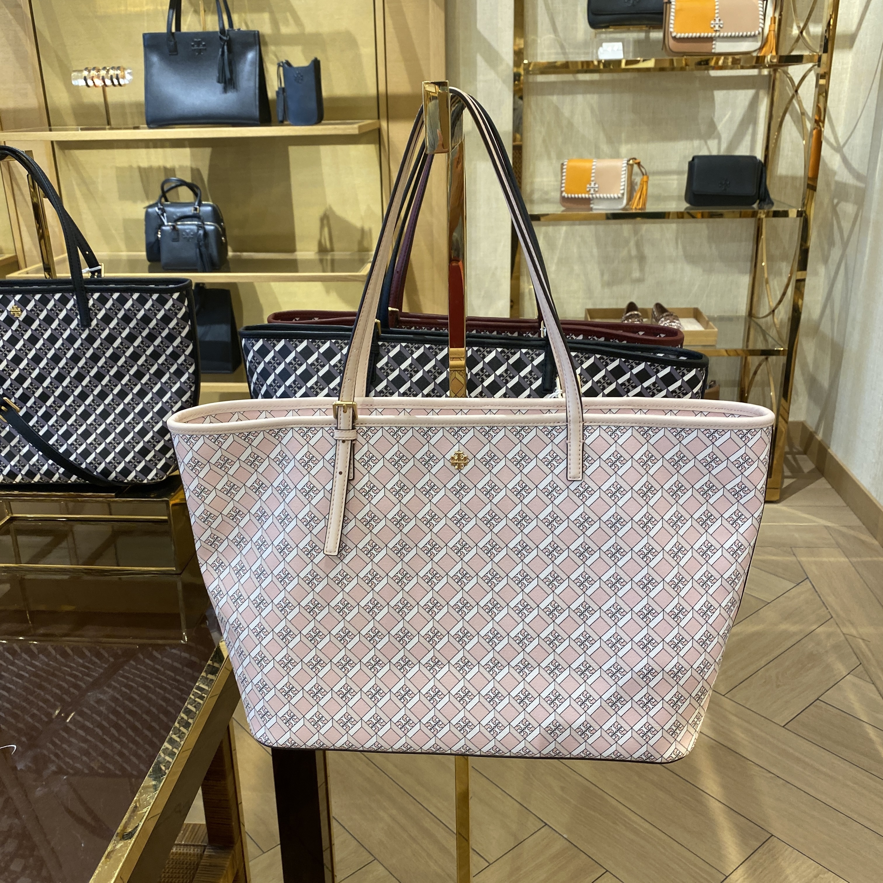 TORY BURCH トリーバーチ▪️トートバッグ　通勤通学　旅行　A4サイズ可能