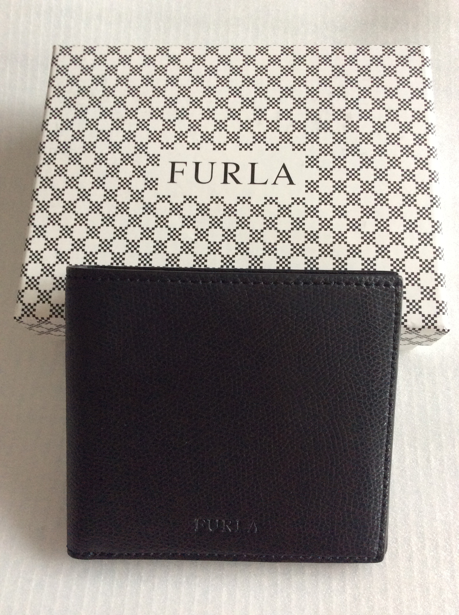 ▲超カッコイイ▲ 国内発・関税込 FURLA メンズ 折りたたみ財布