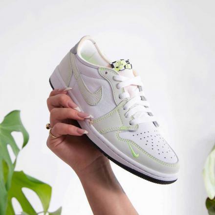 エアジョーダン 1 ロー NIKE AIR JORDAN 1 LOW OG GHOST GREEN