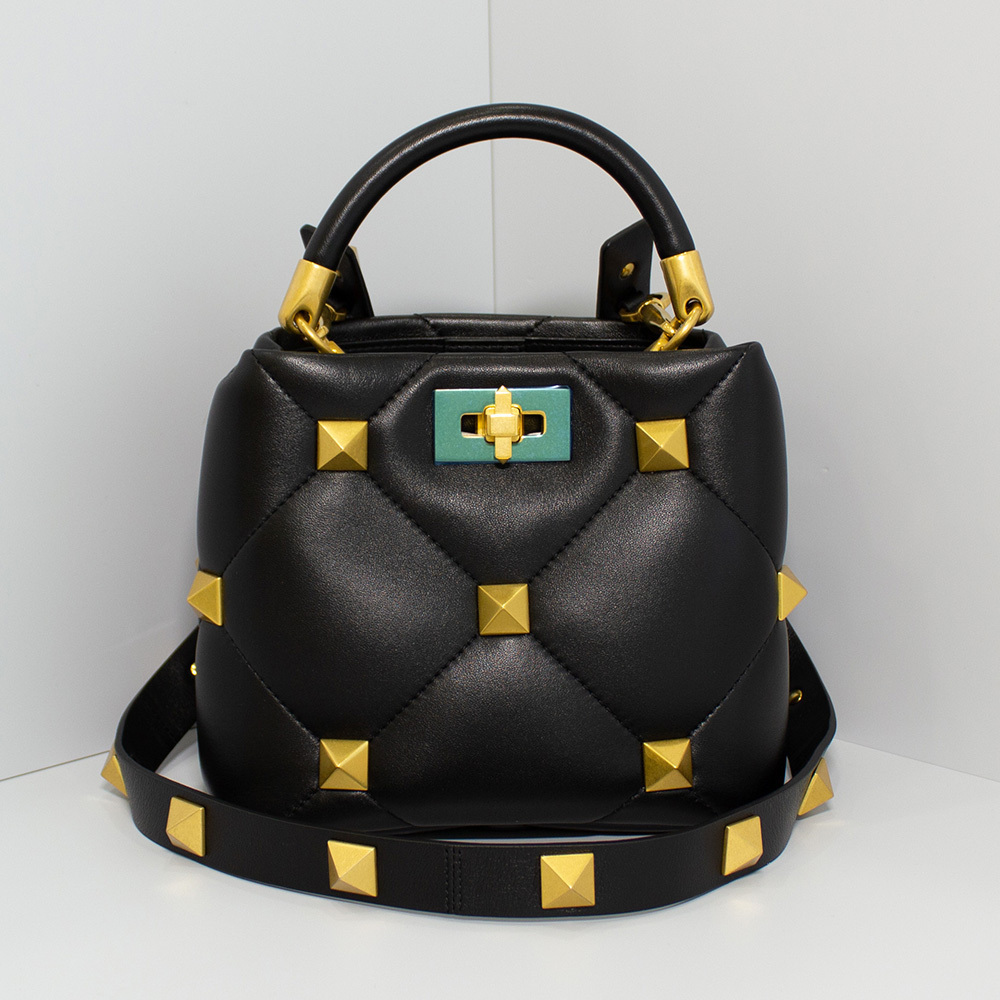 ★VALENTINO ROMAN STUD THE HANDLE BAG ローマンスタッズバッグ