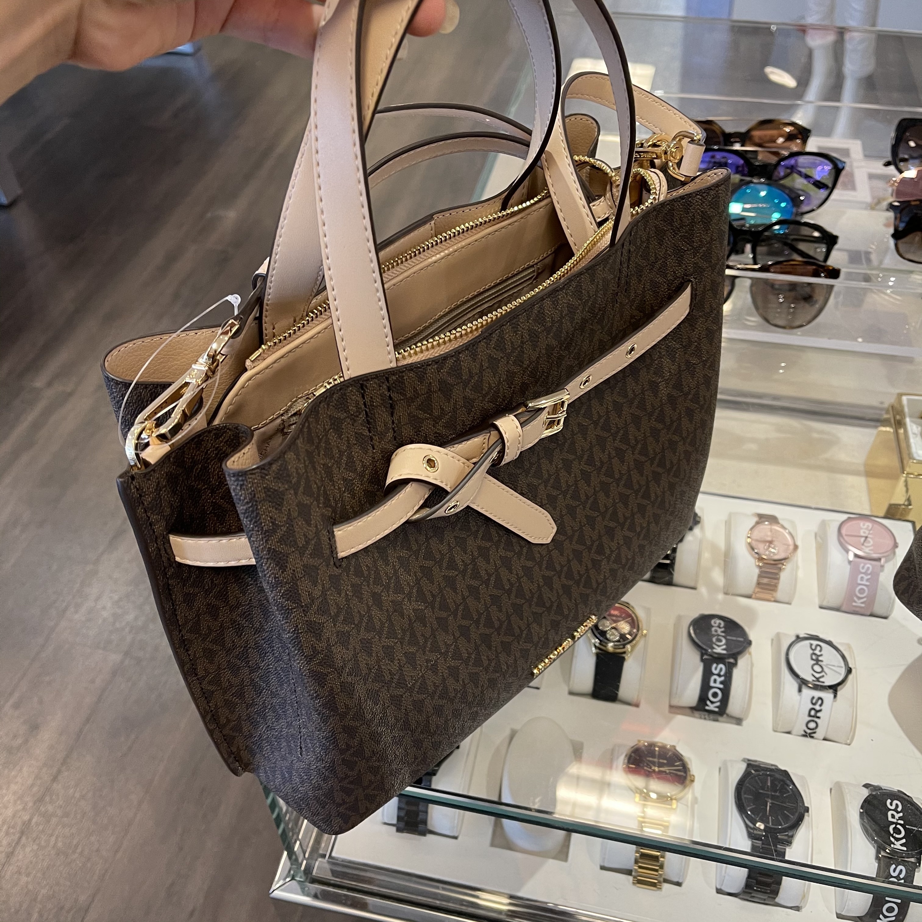 [MICHAEL KORS] リボンがオシャレ♪EMILIA LARGE MICHAEL KORS] リボンがオシャレ♪EMILIA LARGE