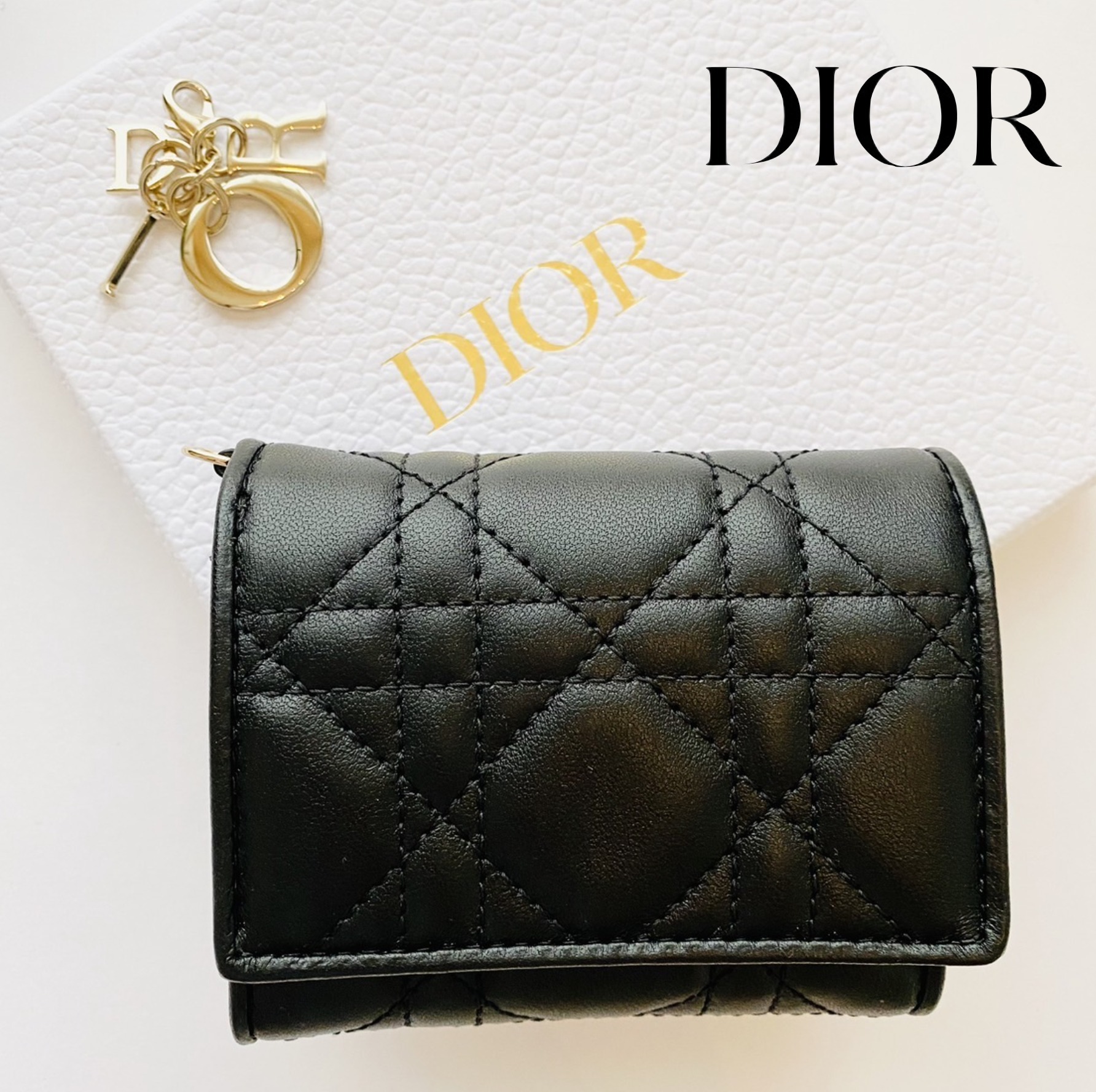 すぐ届く☆【DIOR】 LADY DIOR ロータスウォレット
