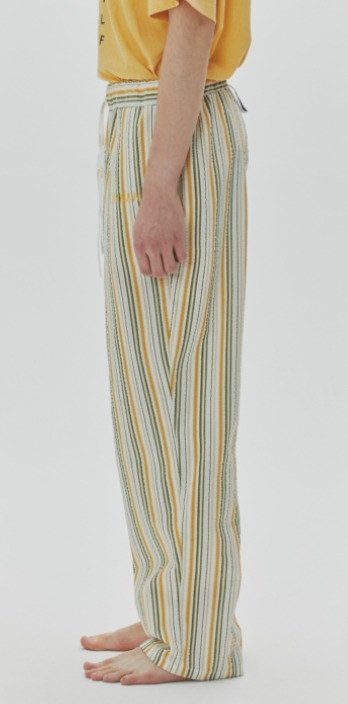 ★送料・関税込★NIEEH★SEERSUCKER PANT.S★パンツ★人気★ ☆韓国の人気☆【NIEEH】☆SEERSUCKER PANT.S☆パンツ☆関税込