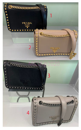 スタッズ PRADA(プラダ) バッグ・カバン(レディース) - 海外通販のBUYMA