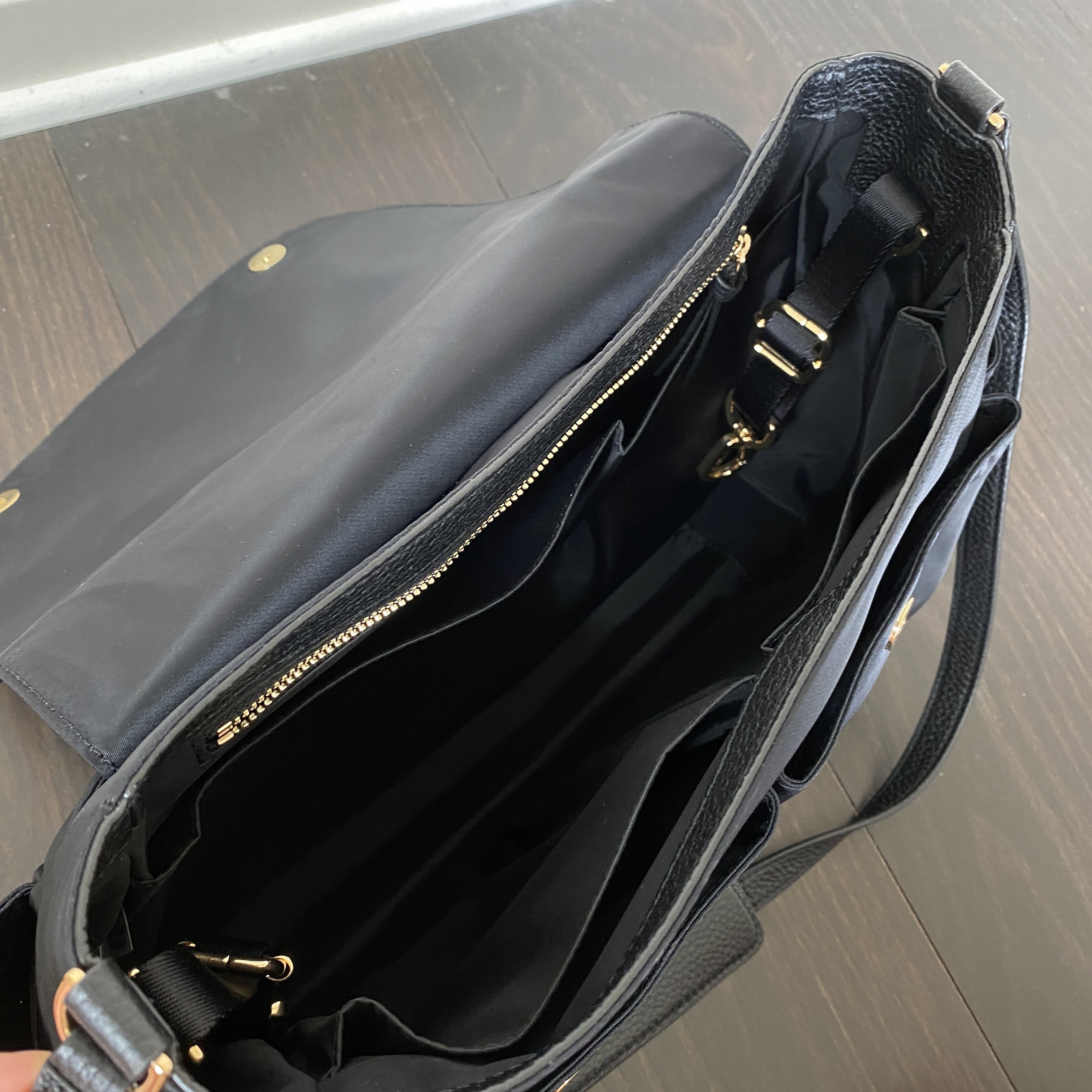 Tory Burch マザーズバッグ 1点のみTORY BURCH★THEA NYLON BABY BAG(7)