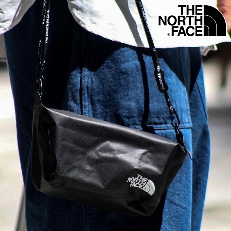 早い者勝ち!!! THE NORTH FACE★スーパーライト WP ポーチ バッグ・カバンその他 早い者勝ち!!! THE NORTH FACE★スーパーライト WP ポーチ バッグ・カバンその他