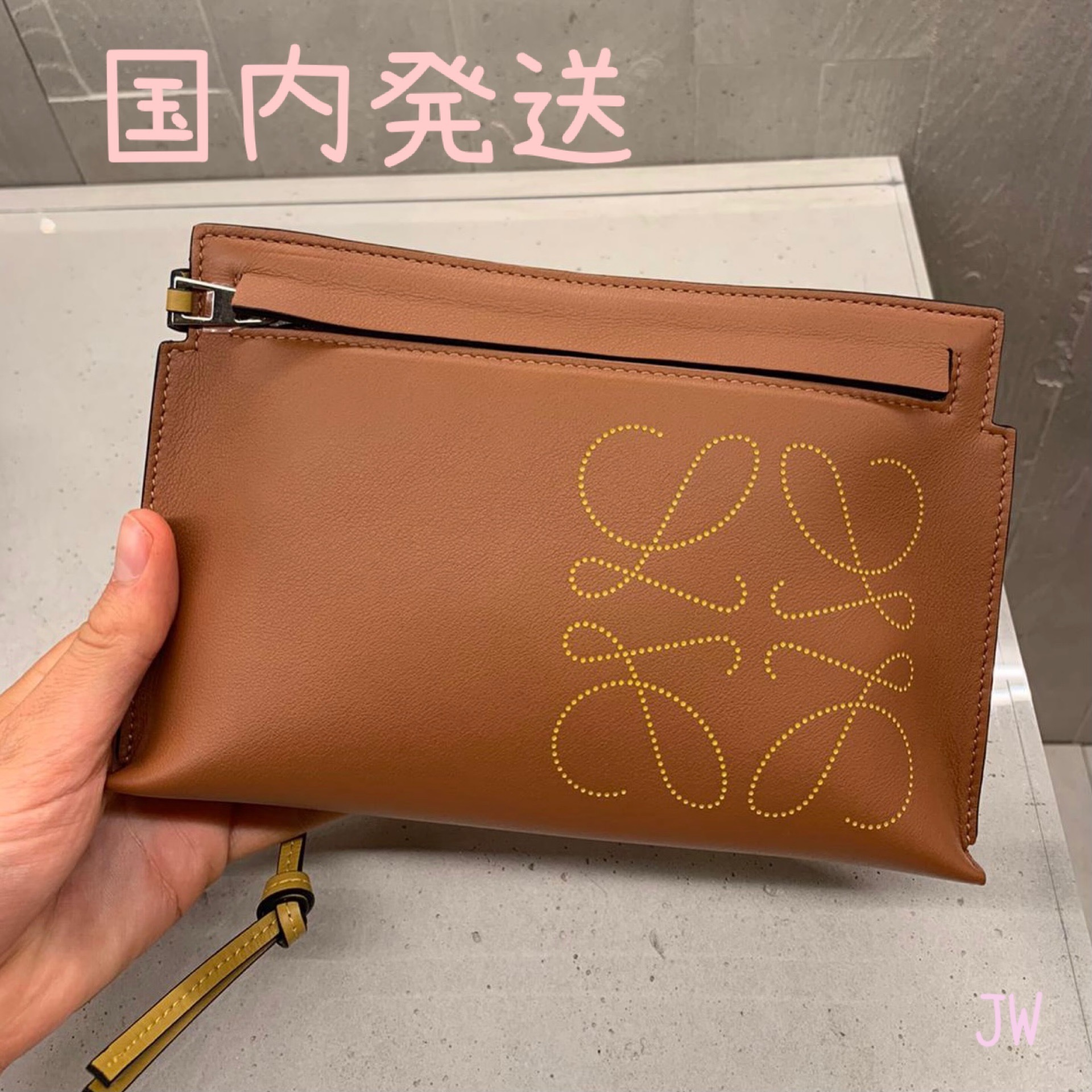 在庫処分大特価 LOEWE 関税補償☆ BRANDクラッチミニ TAN - www 在庫処分大特価 LOEWE 関税補償☆ BRANDクラッチミニ TAN - www