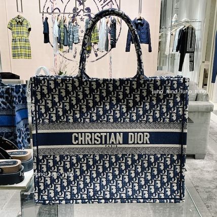 Dior トートバッグ DIOR BOOK TOTE オブリーク エンブロイダリー 芸能人★国内発送